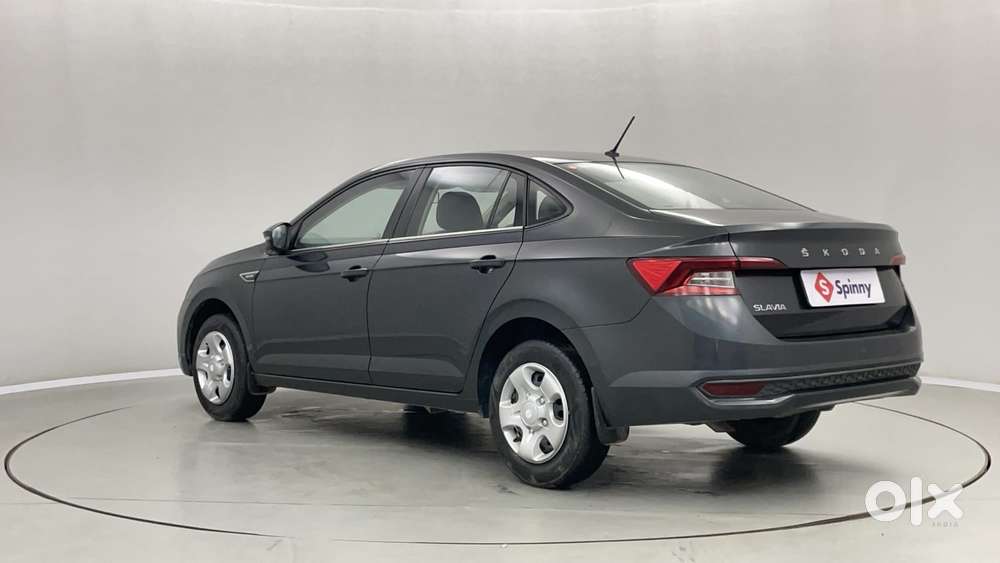 Skoda Slavia Active 1.0l Tsi Mt, 2022, Petrol