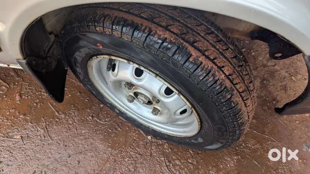 Maruti Suzuki 800 2013