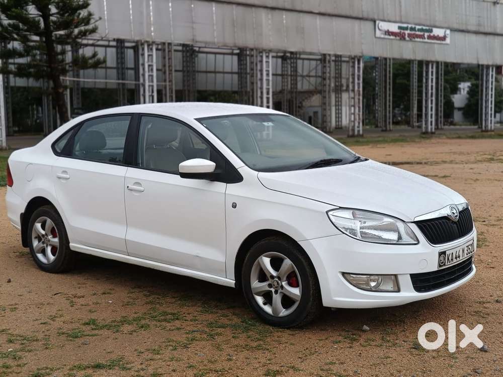 Skoda Rapid 1.5 Tdi Ambition Plus, 2014, Diesel