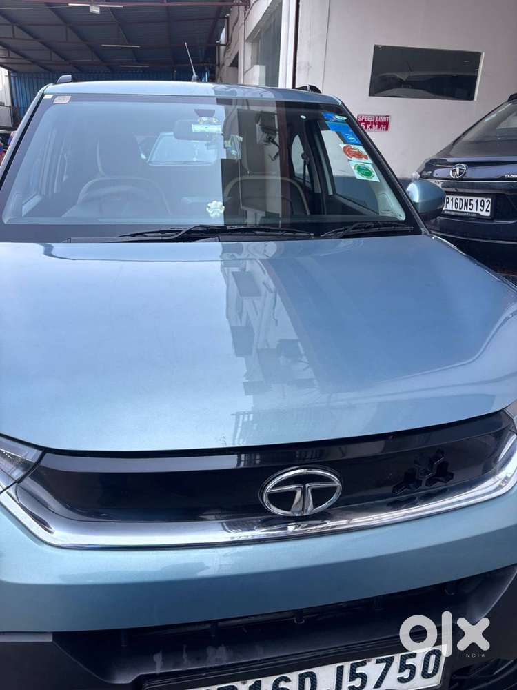 Tata Punch Accomplished With Dazzle Pack Petrol  2022 Model Available