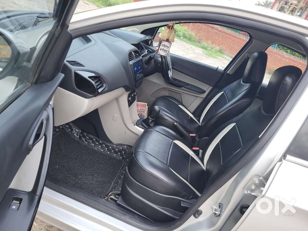 Tata Tiago 1.2 Revotron Xt (o), 2017, Petrol