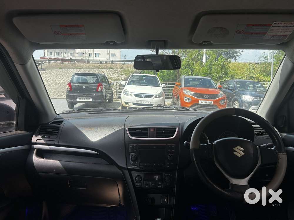 Maruti Suzuki Swift Vvt Zxi, 2014, Petrol