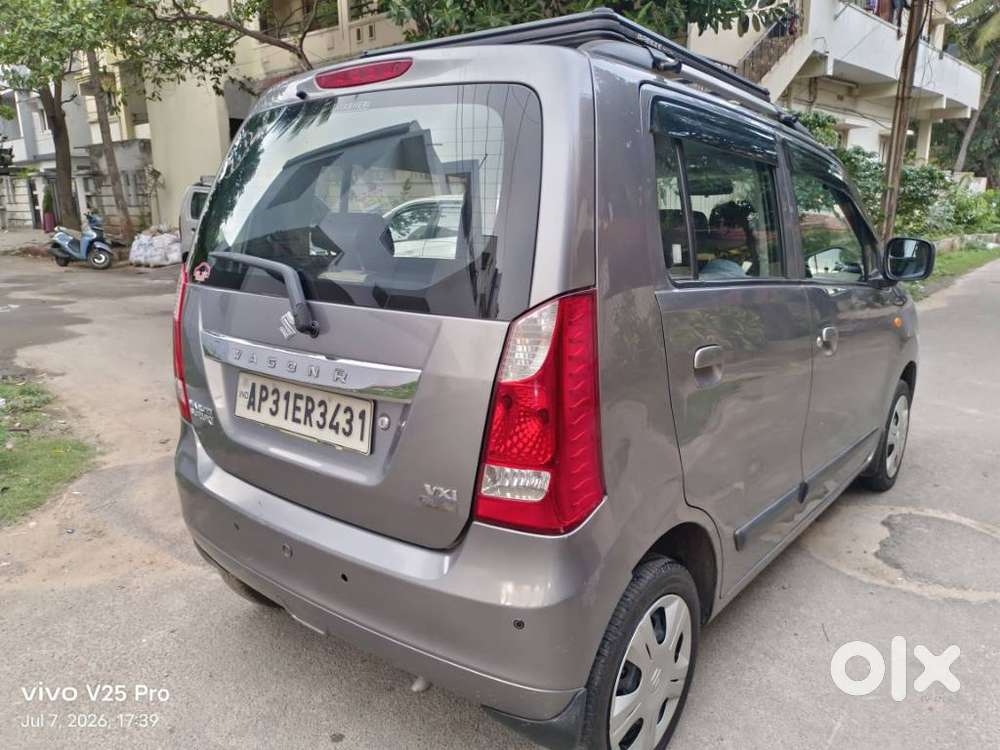 Maruti Suzuki Wagon R 1.0 Vxi Plus (o) Amt, 2018, Petrol
