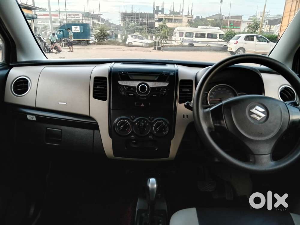 Maruti Suzuki Wagon R Vxi Amt1.2, 2017, Petrol