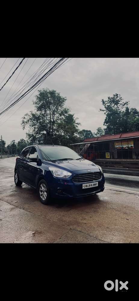 Ford Figo Petrol 2016
