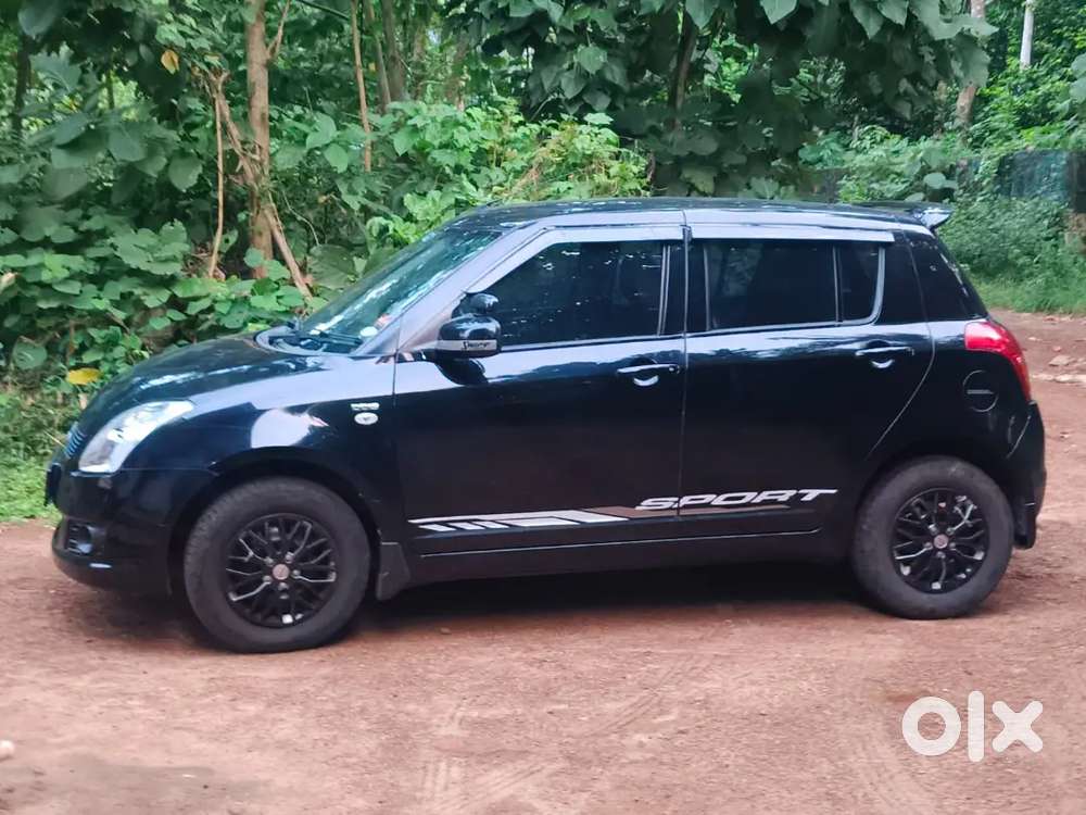 Maruti Suzuki Swift 2009 Diesel 112500 Km Driven