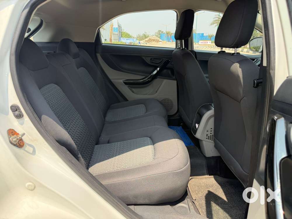 Tata Nexon 1.2 Revotron Xm, 2018, Petrol