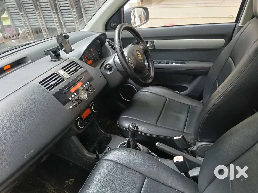 Maruti Suzuki Swift Zxi 2010
