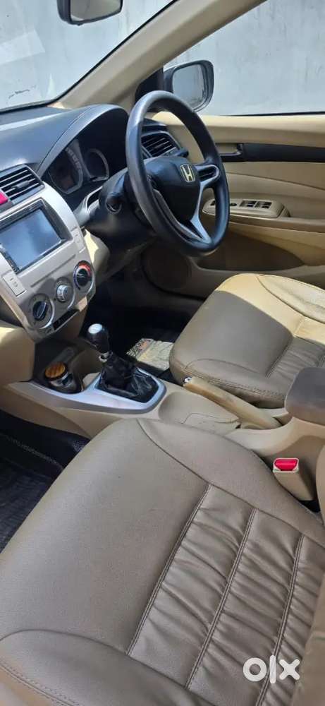 Honda City (s)mt I-vtech (90,000)kms