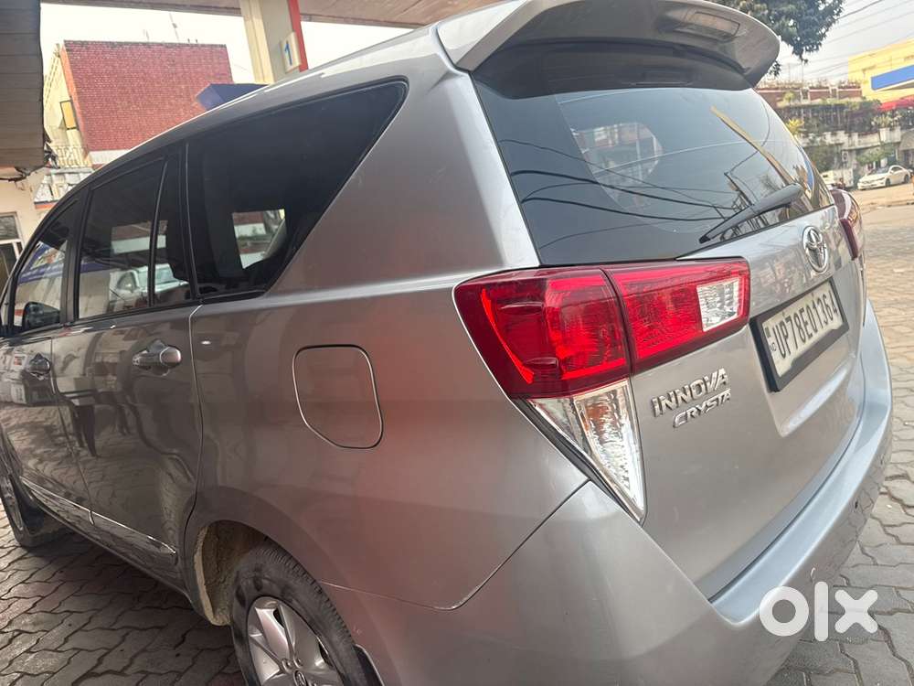 Toyota Innova Crysta 2016 Diesel Well Maintained