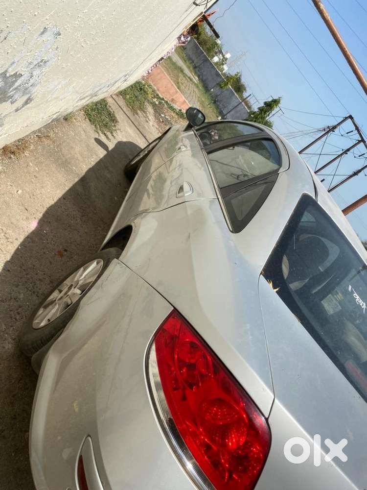 Fiat Linea 2015 Petrol 100000 Km Driven Well Maintaine Car