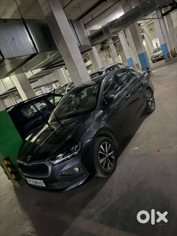 Skoda Slavia Petrol 2023