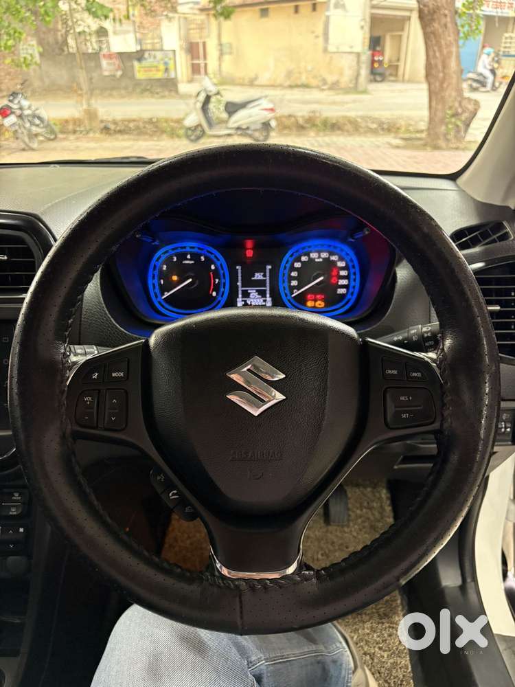 Maruti Suzuki Vitara Brezza Zxi + Mt, 2020, Petrol