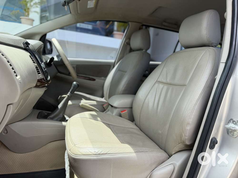 Toyota Innova 2.5 Vx 7 Seater Bs Iv, 2013, Diesel