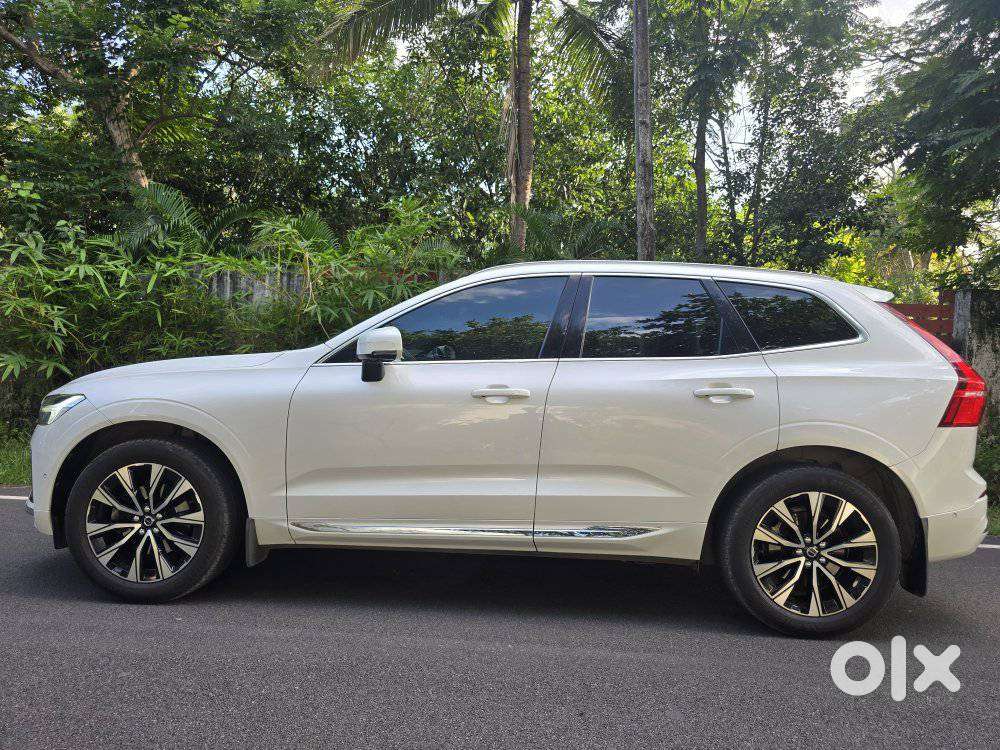 Volvo Xc60 D5 Awd Automatic, 2023, Petrol