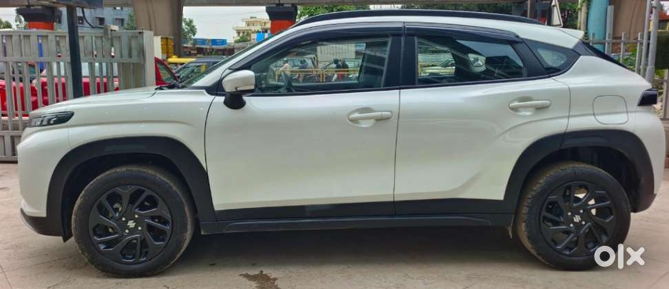 Maruti Suzuki Fronx Delta Plus 1.2 Ags, 2023, Petrol