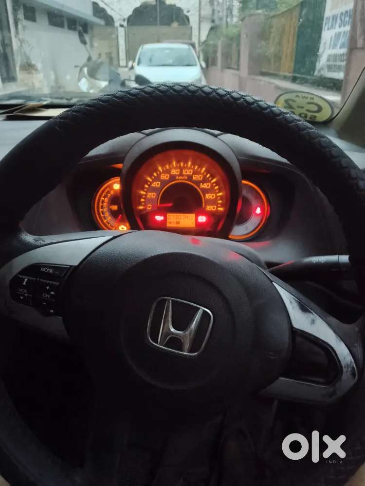Honda Brio Mt 2013