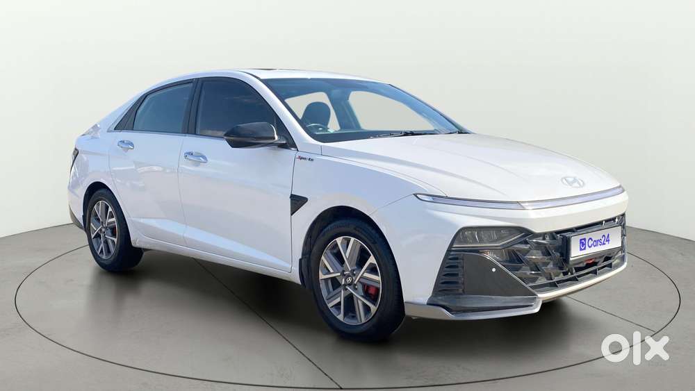 Hyundai Verna 1.5 Mpi Mt Sx (o), 2023, Petrol