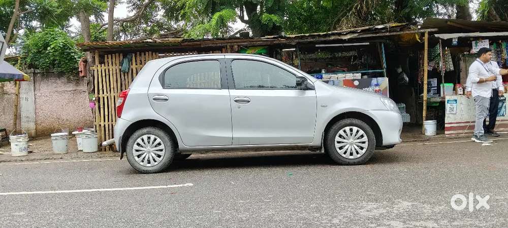 Toyota Etios Liva 2013 Variant
