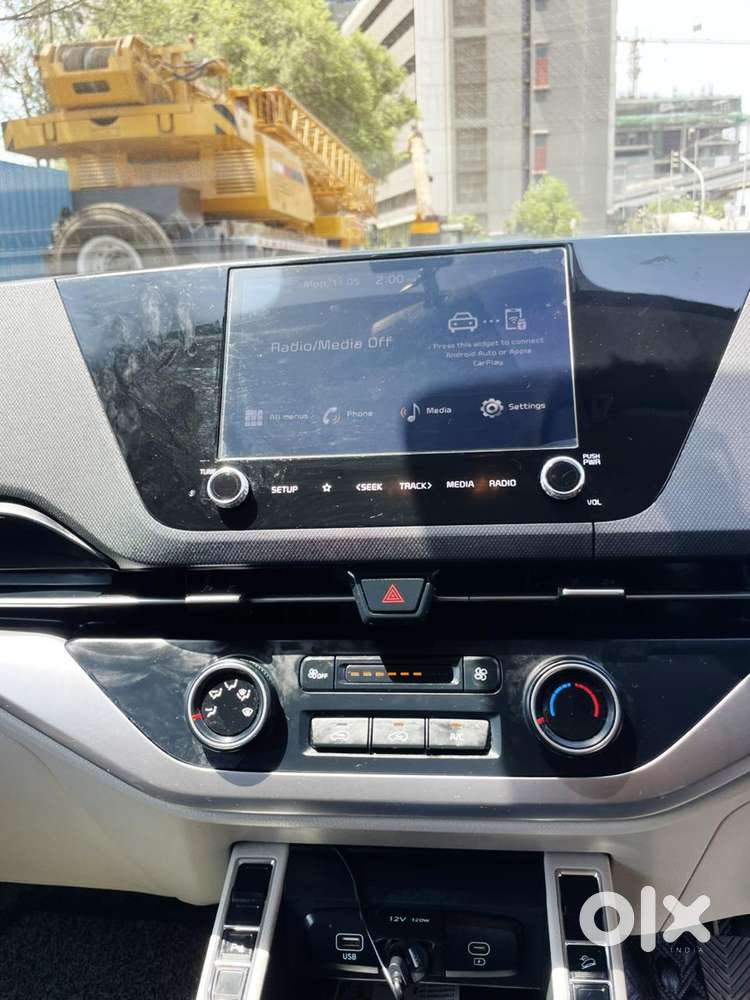 Kia Carens 1.4 Prestige Turbo 7 Str, 2023, Petrol