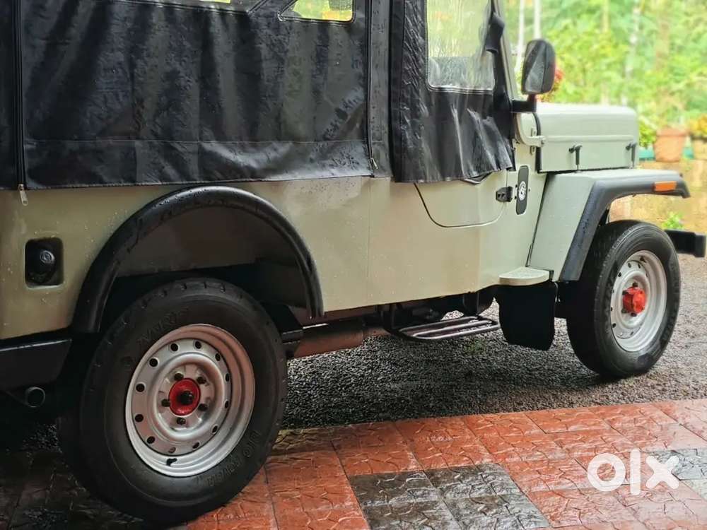 Mahindra Jeep Classic 1998