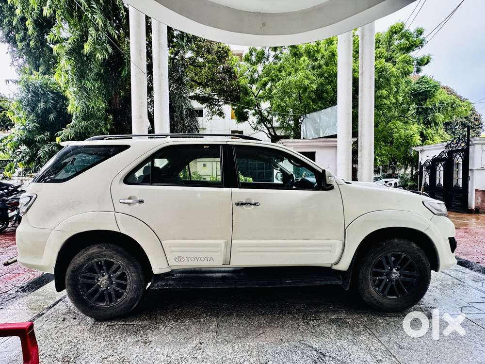 Toyota Fortuner 3.0 4x2 Automatic, 2015, Diesel