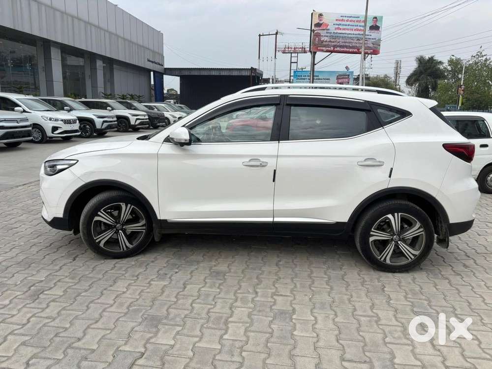 Mg Petrol Manual Car 2024