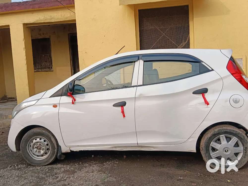 Hyundai Eon 2013 Petrol Well Maintained