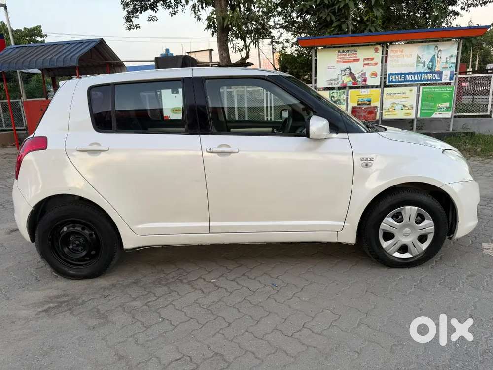 Maruti Suzuki Swift 2011 Diesel 75000 Km Driven