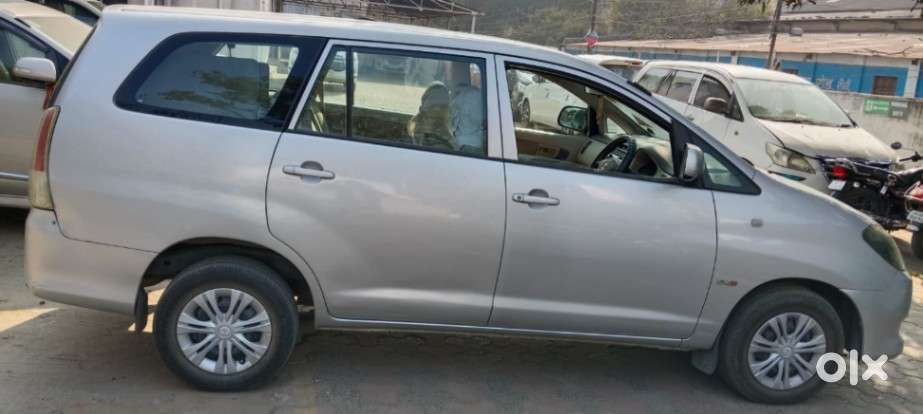 Toyota Innova 2009-2011 2.0 G4 Petrol 8-seater, 2009, Diesel