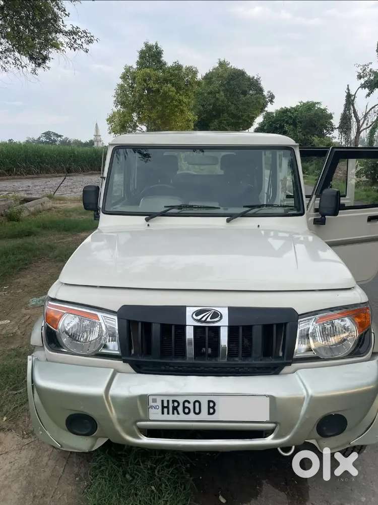 Clean Condition No Dent Bolero White Colour 2011