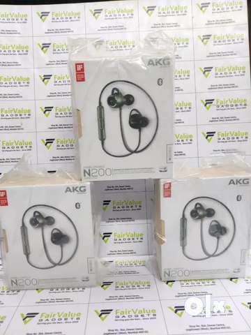 AKG WIRELESS IN EAR HEADPHONES MODEL N200 SEALED PACKED AVAILABLE