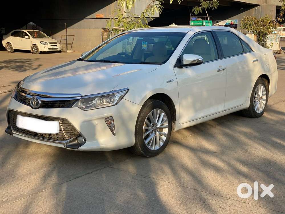 Toyota Camry 2016 Petrol Well Maintained