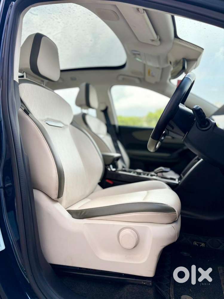 Mahindra Xev 9e Pack Three Select, 2025, Electric