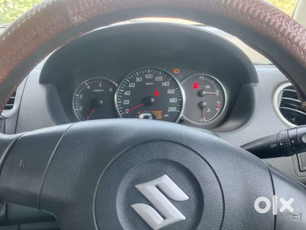 Maruti Suzuki Swift 2010 Diesel 140000 Km Driven