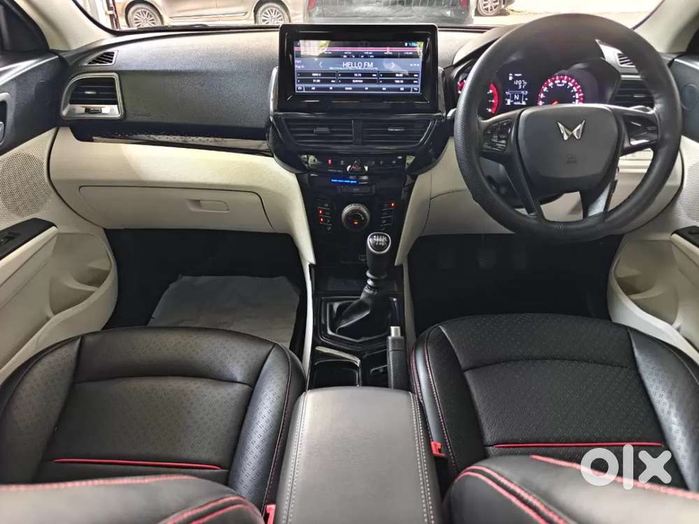 Mahindra Xuv 3xo, 2025, Petrol