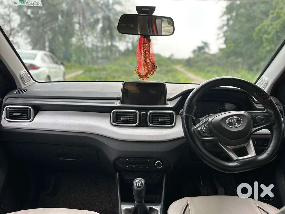Tata Punch 1.2 Revotron Creative Mt Kaziranga Edition, 2022, Petrol