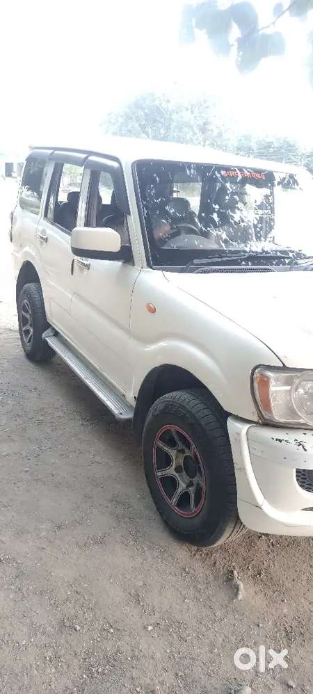 Mahindra Scorpio 2012 मॉडल
