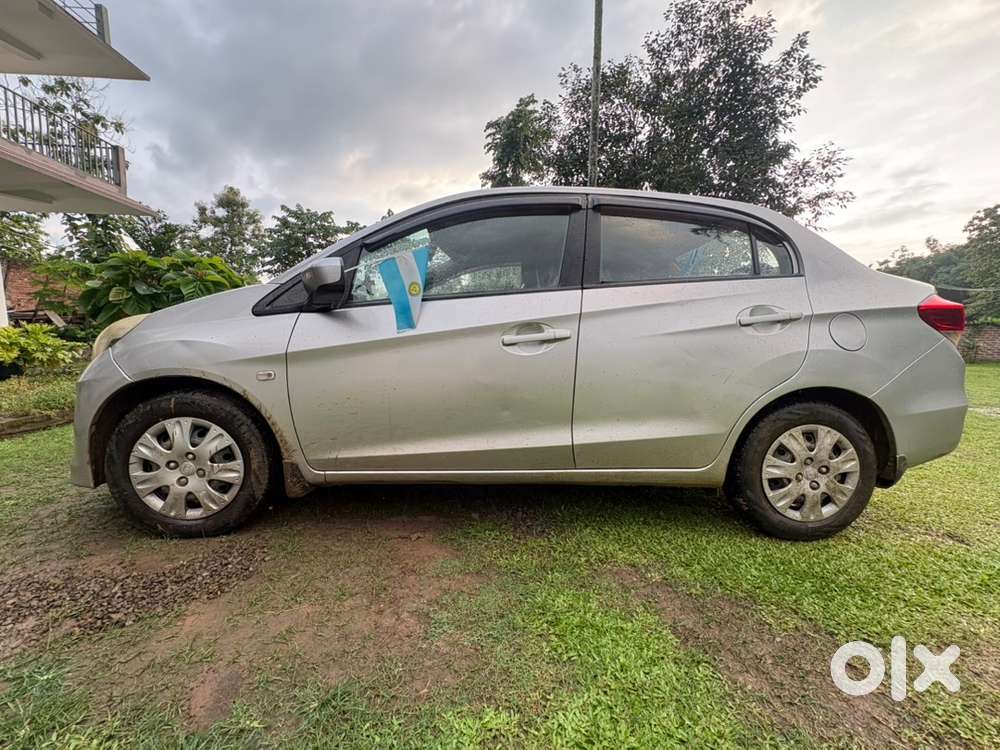 Honda Amaze Petrol 2015
