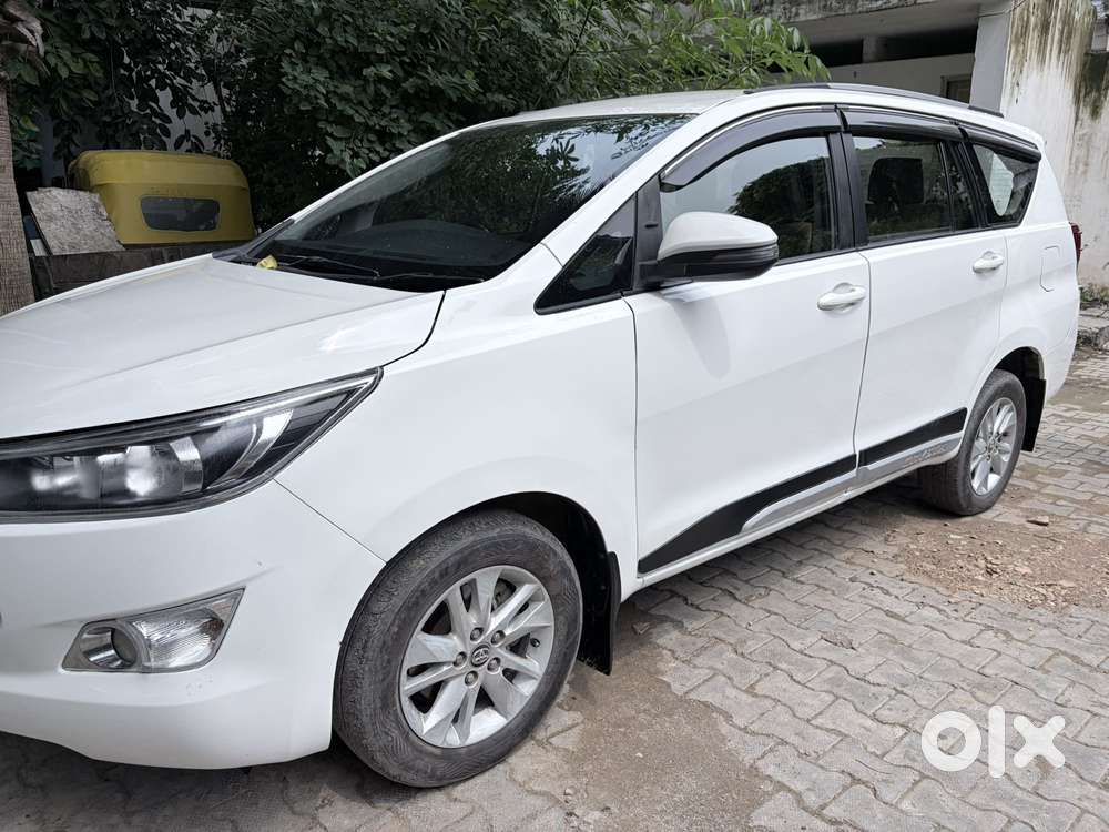 Toyota Innova Crysta 2.8 Gx At, 2018, Diesel