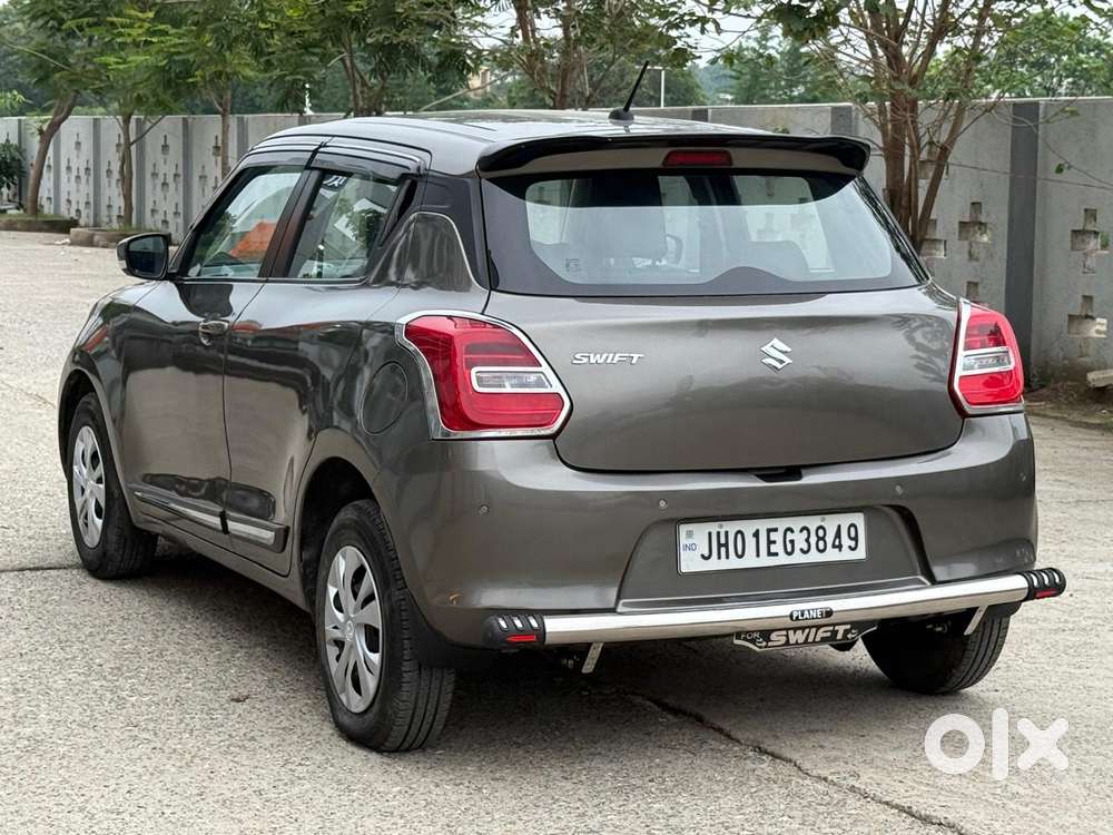 Maruti Suzuki Swift Vvt Vxi, 2021, Petrol