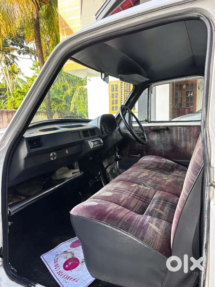 Ambassador Classic 1500 2002