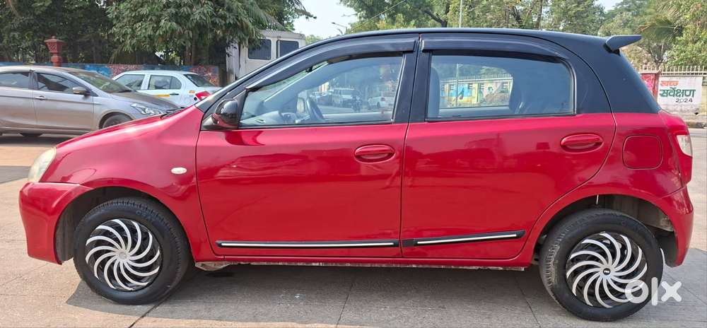 Toyota Etios Liva 1.2 V, 2016, Petrol