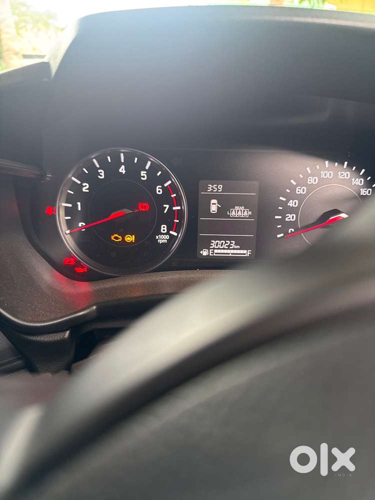 Maruti Suzuki Swift Vxi 2025