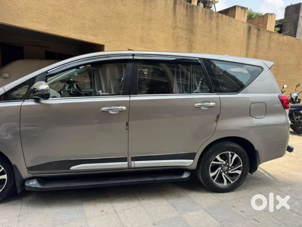 Toyota Innova Crysta 2021 Diesel Well Maintained