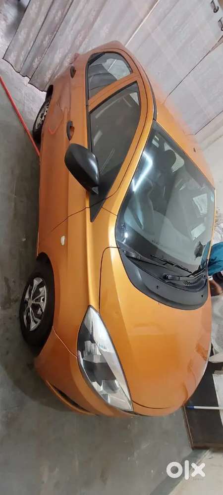 Tata Tiago 2017 Petrol 103753 Km Driven