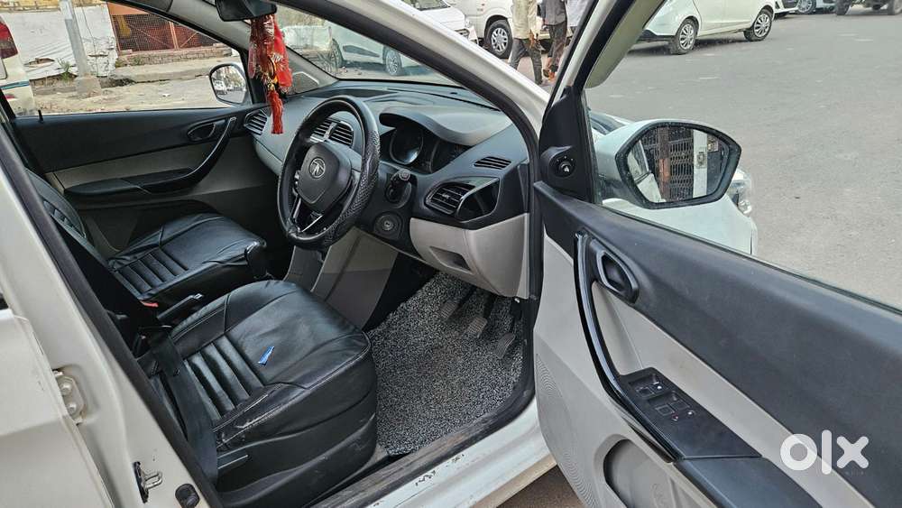 Tata Tiago 1.05 Revotorq Xt Option, 2018, Petrol