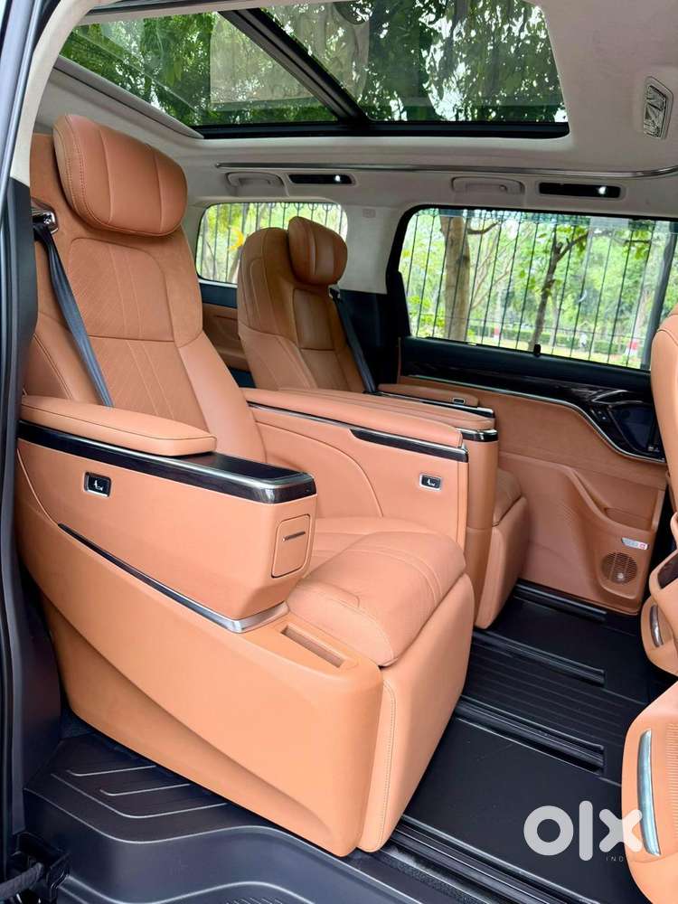 Mg M9 Presidential Limo, 2025, Electric