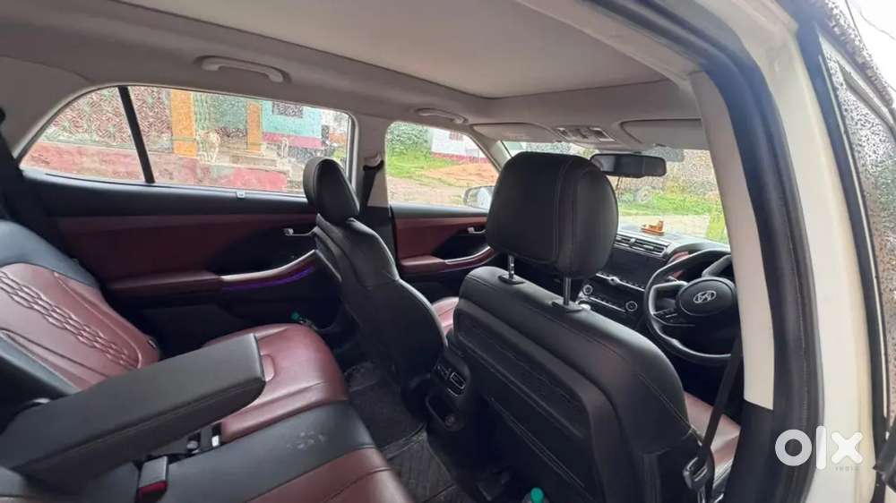 Hyundai Alcazar Showroom Condition 2023