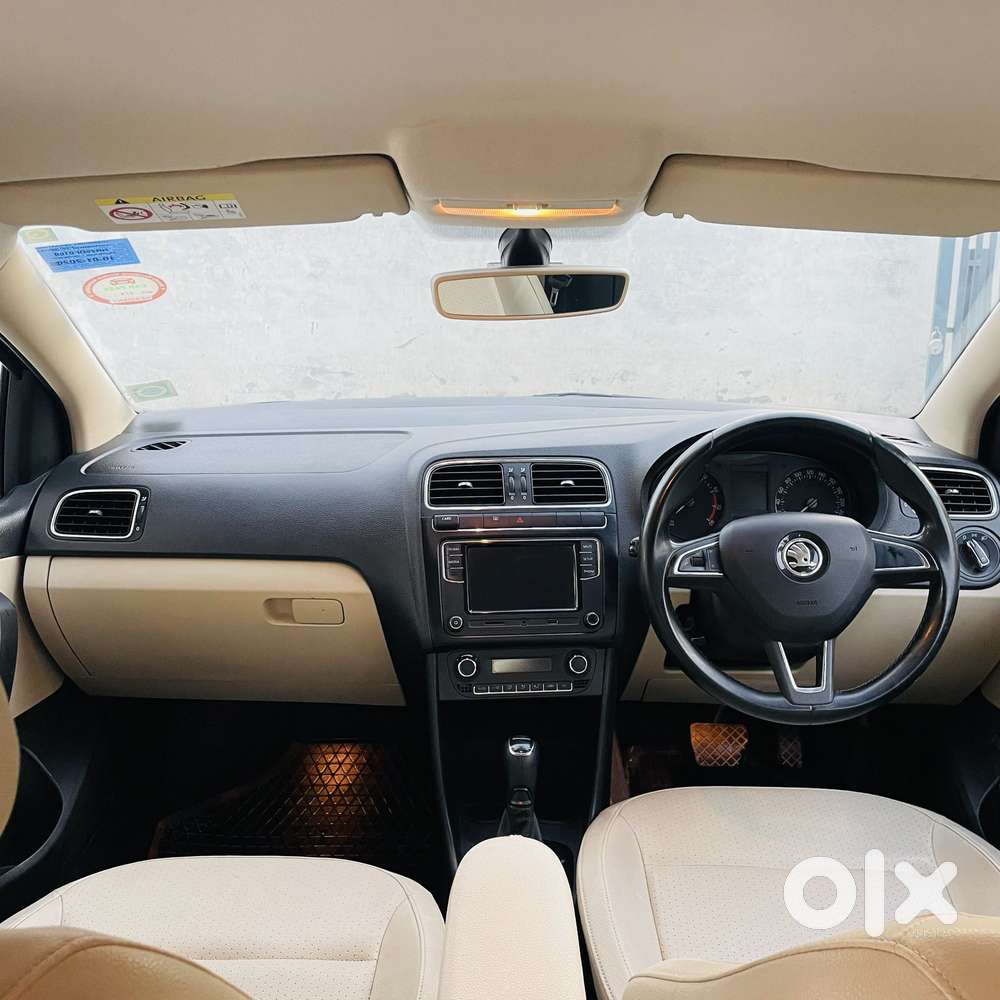 Skoda Rapid [2016-2018] 1.6 Style Plus Mpi At, 2017, Petrol